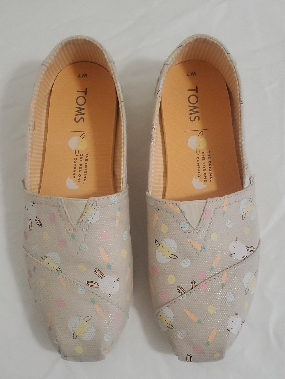 TOMS Bunny Alpargata Slip On Flats Sz 7